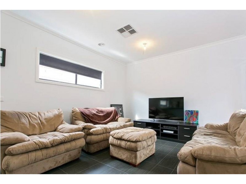 5 Hinkley Place, Werribee VIC 3030