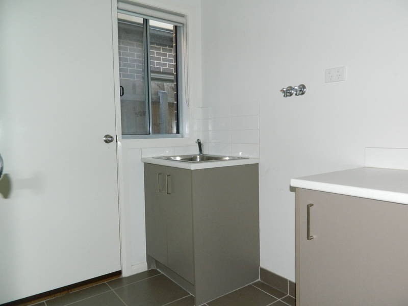2/1 Georgia Crescent, Werribee VIC 3030
