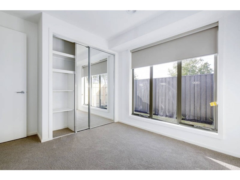 2/137 Market Road, Werribee VIC 3030