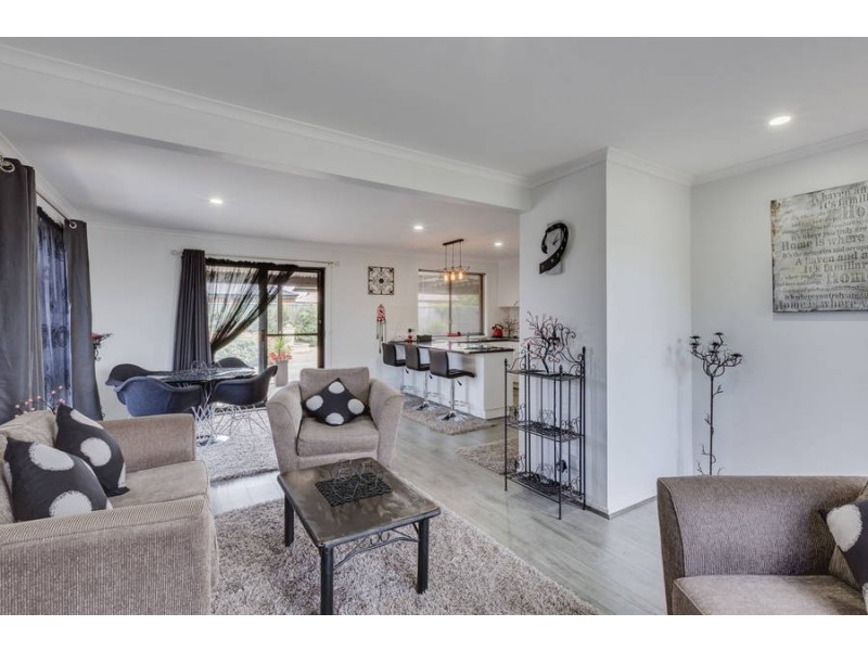 10 Shearwater Court, Hoppers Crossing VIC 3029