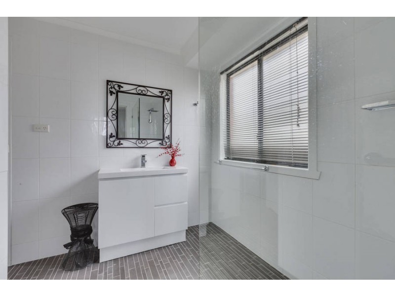 10 Shearwater Court, Hoppers Crossing VIC 3029