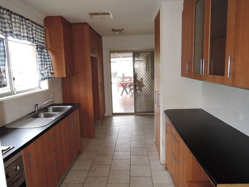 2 Teal Street, Hoppers Crossing VIC 3029