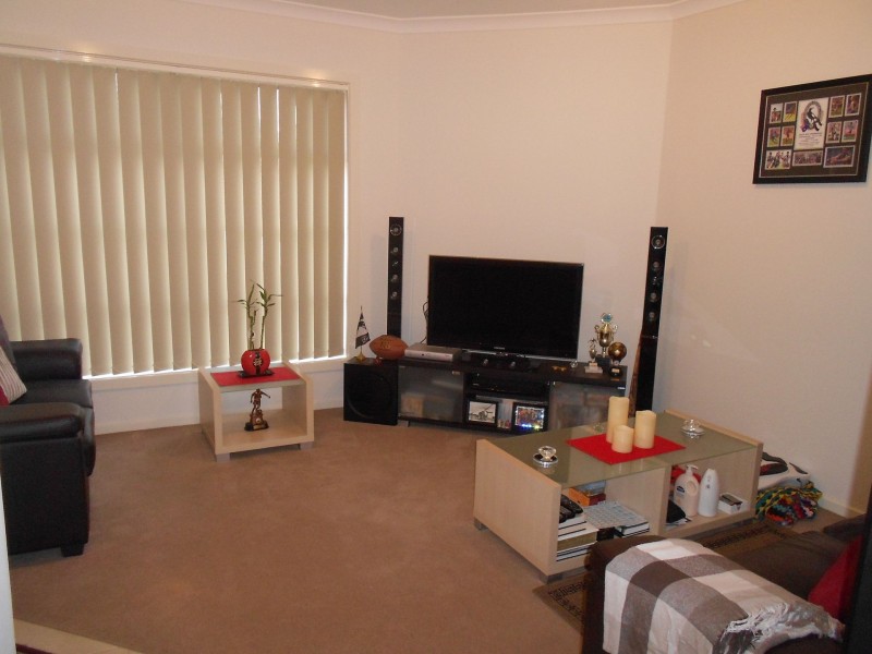 2/43-45 Ruby Place, Werribee VIC 3030