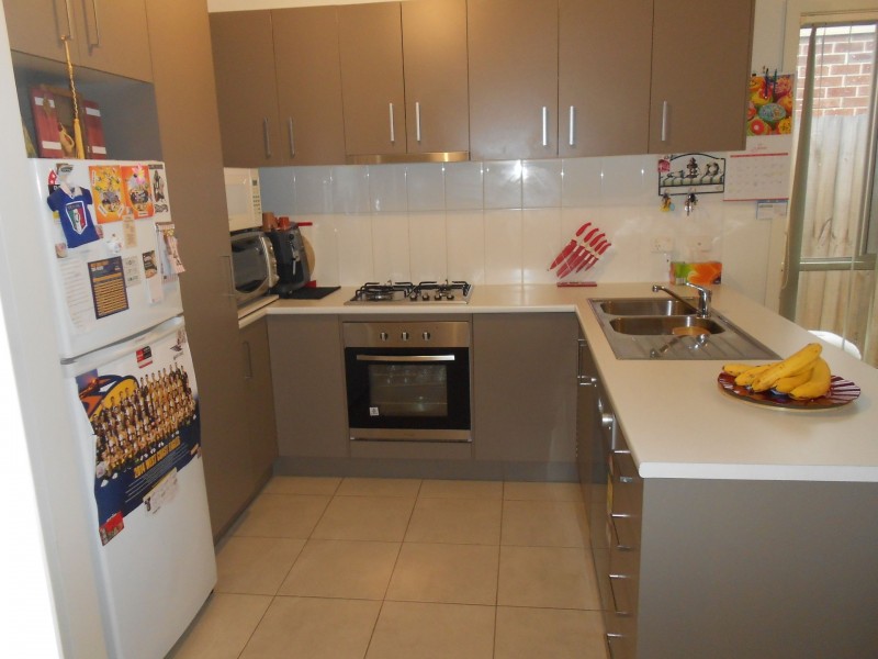 2/43-45 Ruby Place, Werribee VIC 3030