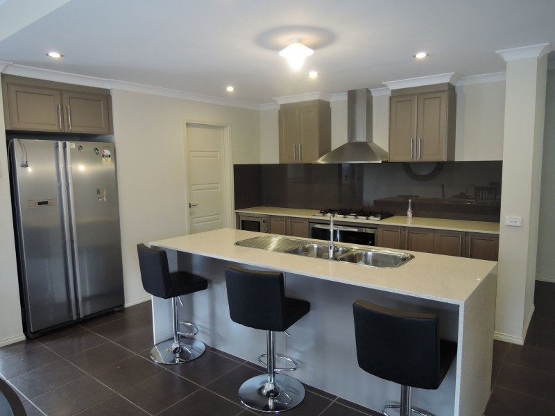 7 Mayesbrook Road, Wyndham Vale VIC 3024