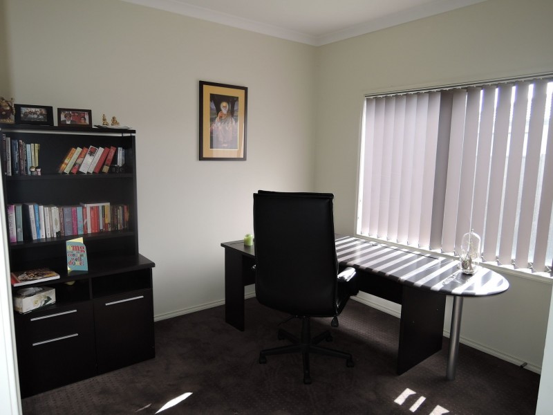 7 Mayesbrook Road, Wyndham Vale VIC 3024