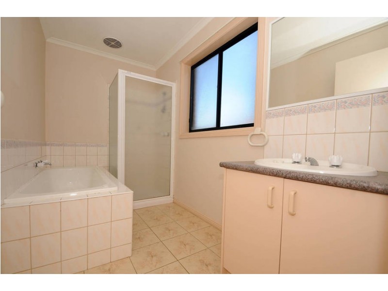 9 Quarrion Court, Hoppers Crossing VIC 3029