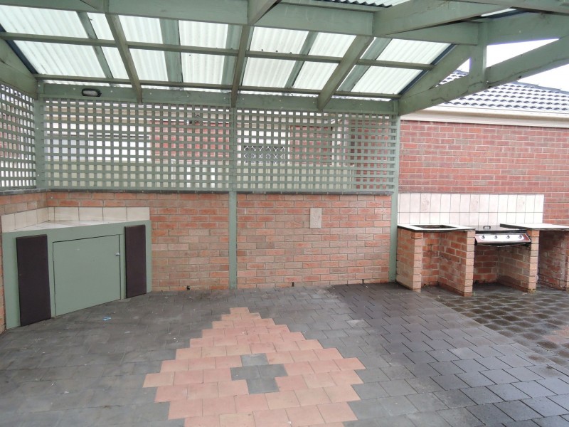 31 Pelham Crescent, Wyndham Vale VIC 3024