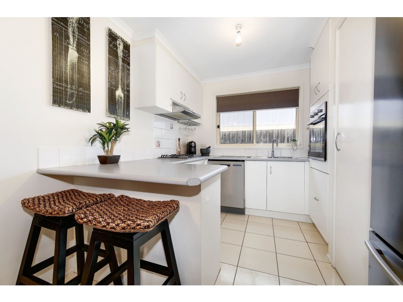 16 Quarrion Court, Hoppers Crossing VIC 3029