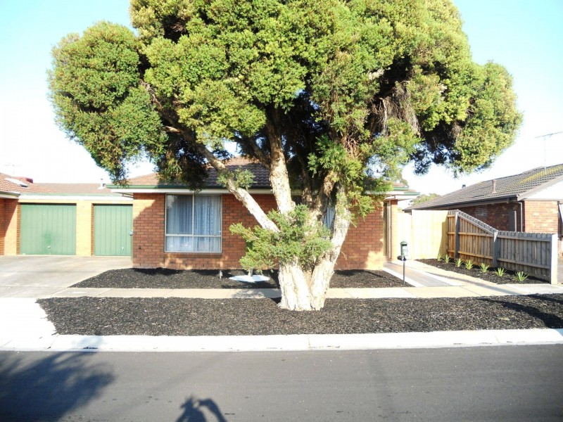 2 2 East Gateway, Wyndham Vale VIC 3024