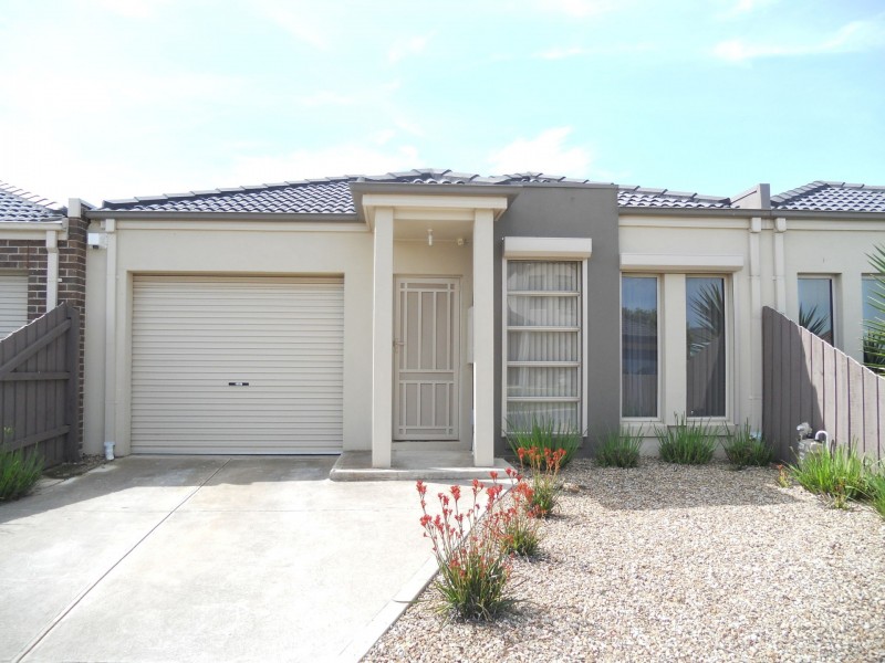 1/15 Montana Drive, Werribee VIC 3030