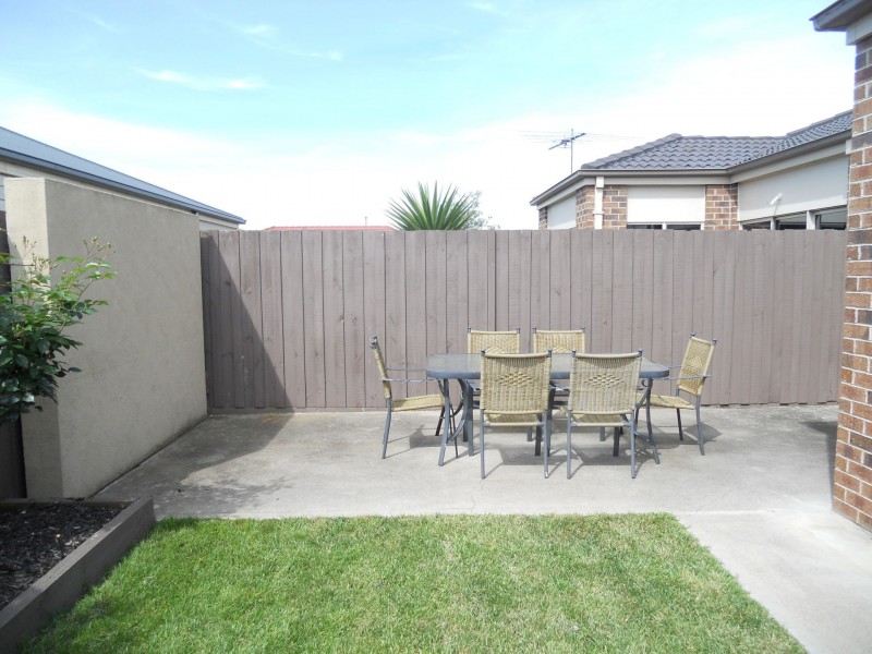 1/15 Montana Drive, Werribee VIC 3030