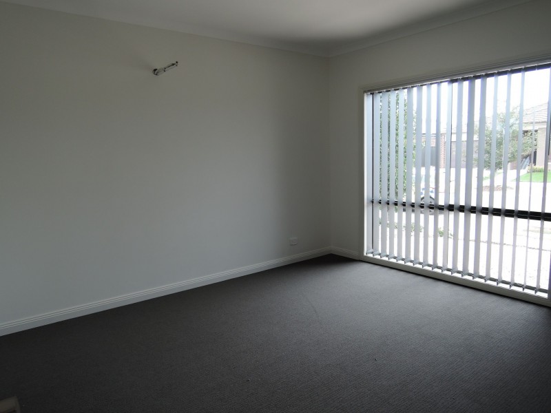 1 Manning Circuit, Tarneit VIC 3029