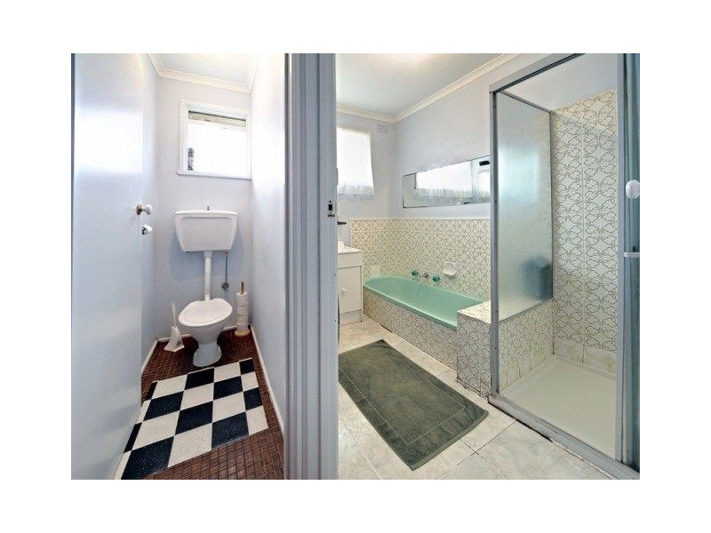 1 Clay Avenue, Hoppers Crossing VIC 3029