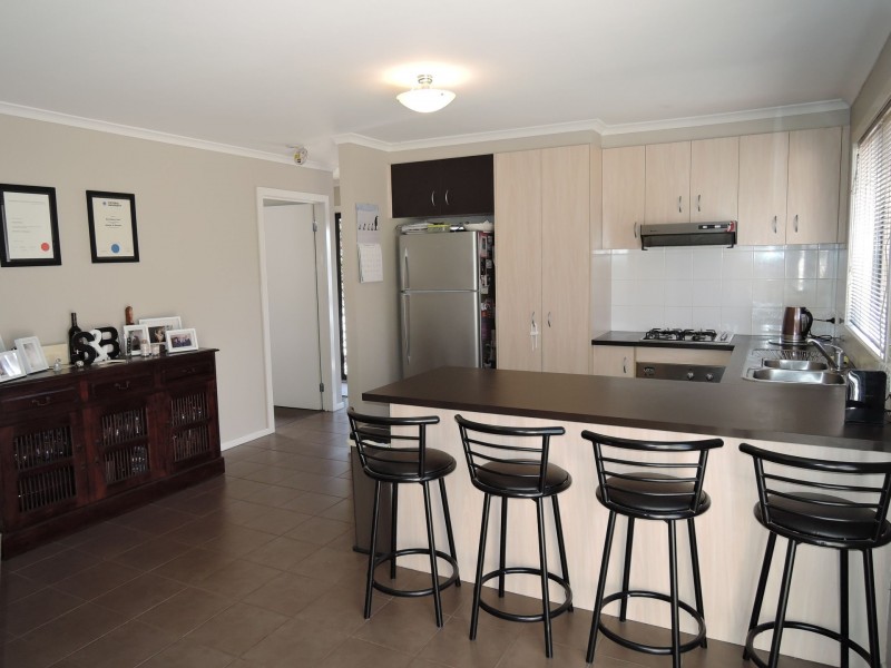 1/14 Mermaid Crescent, Wyndham Vale VIC 3024