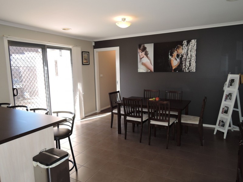 1/14 Mermaid Crescent, Wyndham Vale VIC 3024