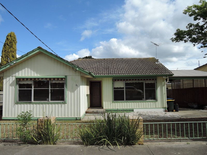 25 Golden Avenue, Werribee VIC 3030