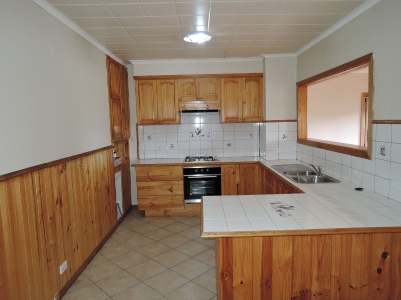 25 Golden Avenue, Werribee VIC 3030