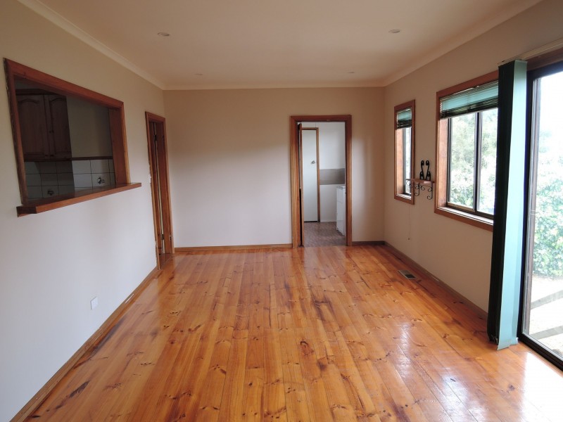 25 Golden Avenue, Werribee VIC 3030