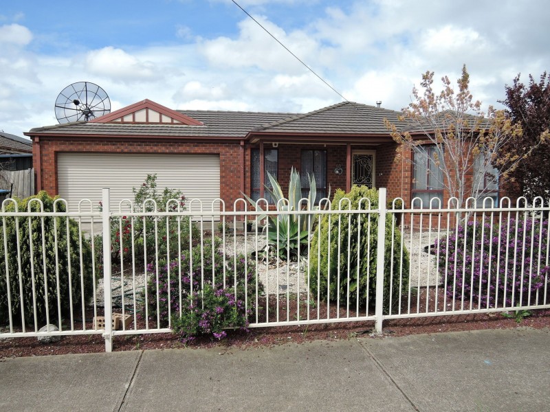 63 Walls Road, Werribee VIC 3030