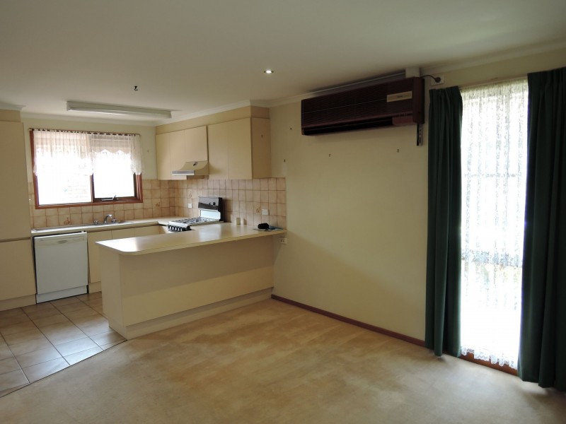 4/6 McDonald Street, Werribee VIC 3030