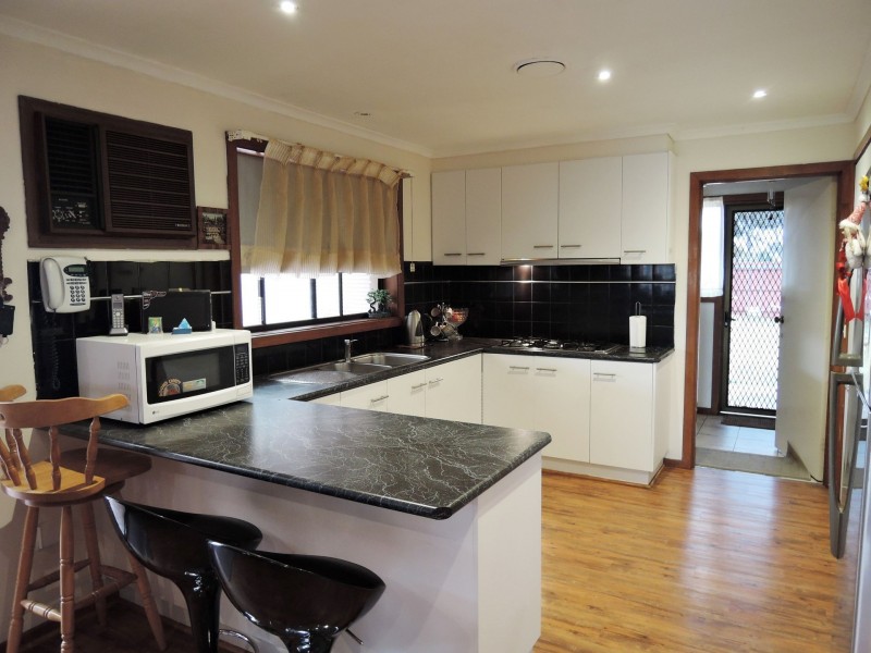 9 Cameron Drive, Hoppers Crossing VIC 3029