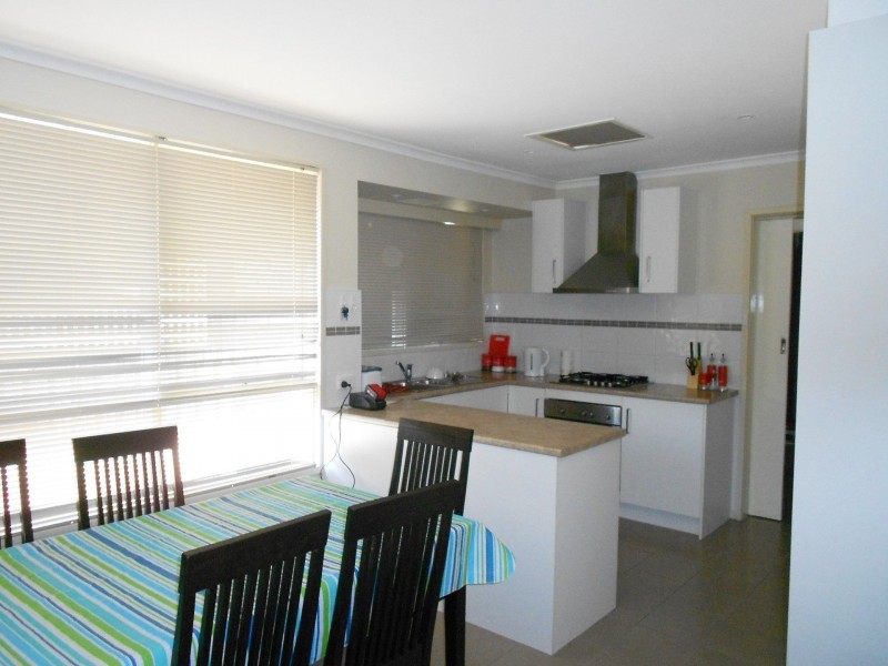 15 Harris Avenue, Hoppers Crossing VIC 3029