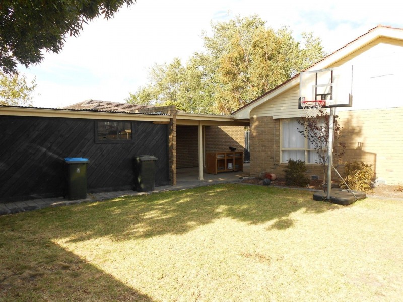 15 Harris Avenue, Hoppers Crossing VIC 3029