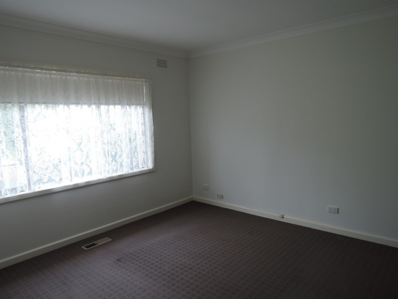 16 Deutgam Street, Werribee VIC 3030