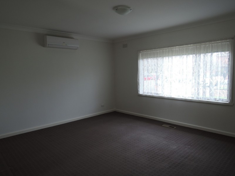 16 Deutgam Street, Werribee VIC 3030