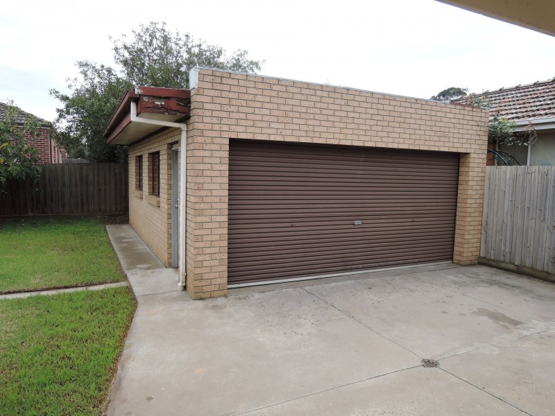 16 Deutgam Street, Werribee VIC 3030