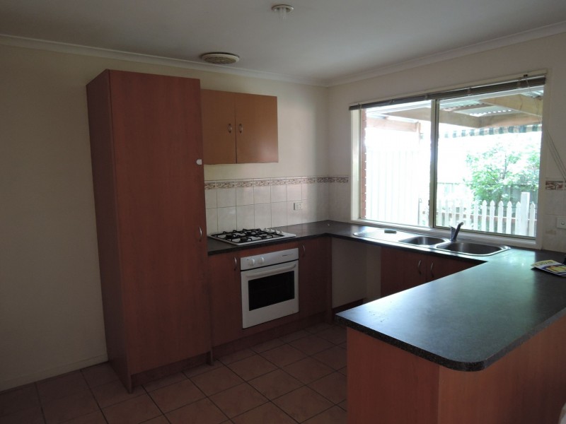 8 Bordeaux Drive, Hoppers Crossing VIC 3029