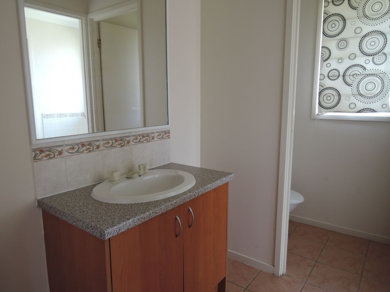 8 Bordeaux Drive, Hoppers Crossing VIC 3029