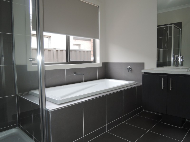 20 Finsbury Crescent, Wyndham Vale VIC 3024