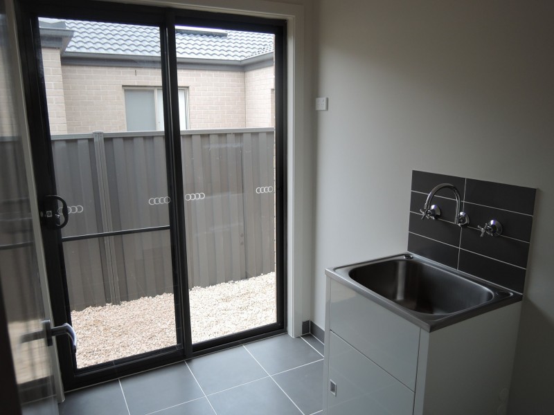 20 Finsbury Crescent, Wyndham Vale VIC 3024