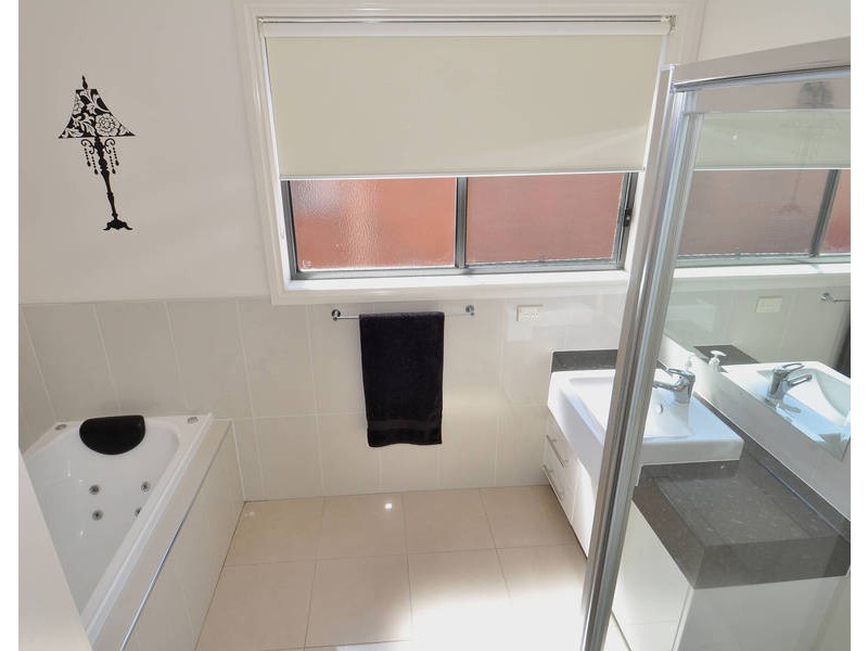 7 Hemsley Promenade, Point Cook VIC 3030