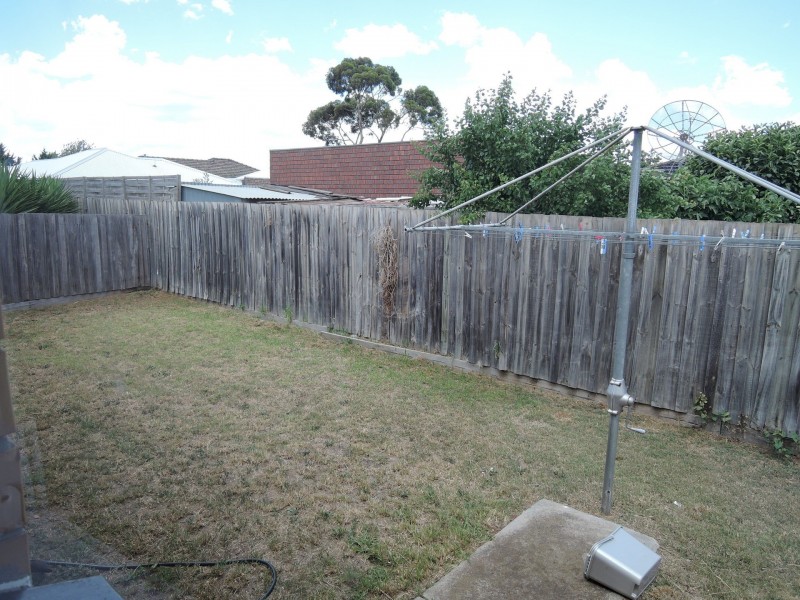 9/9-11 Milone Court, Werribee VIC 3030