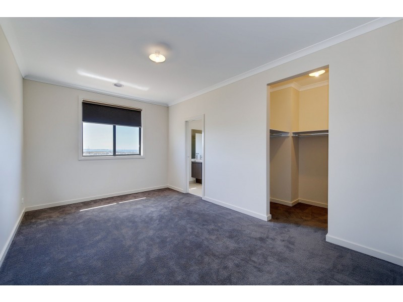 14 Catamaran Drive, Werribee South VIC 3030