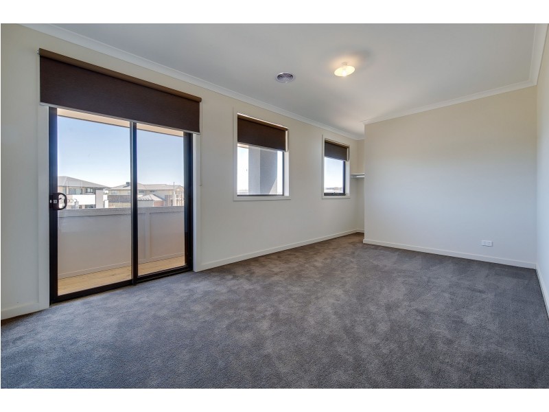 14 Catamaran Drive, Werribee South VIC 3030