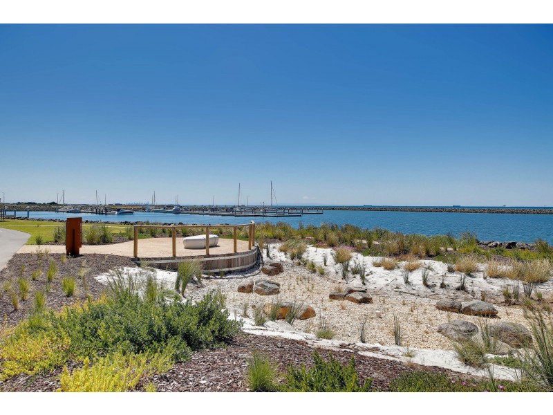 14 Catamaran Drive, Werribee South VIC 3030