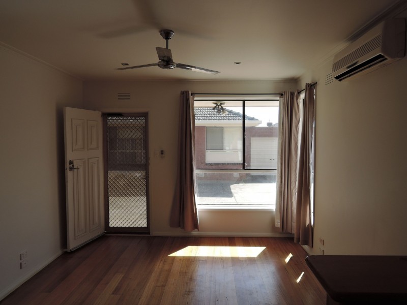 8/8 Parker Street, Werribee VIC 3030