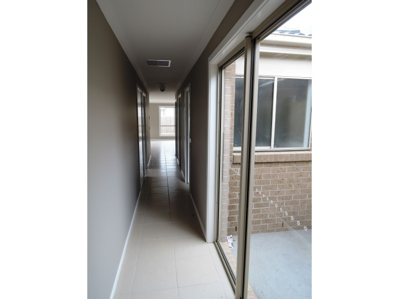 12B Bowerbird Place, Truganina VIC 3029
