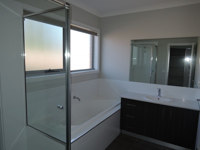2/36 Langridge Street, Hoppers Crossing VIC 3029