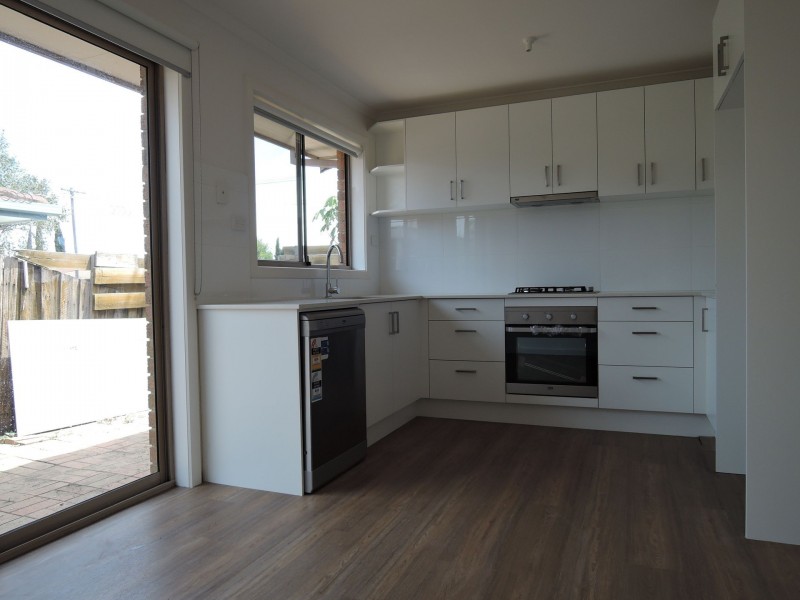 1/27 Bruce Street North, Altona Meadows VIC 3028