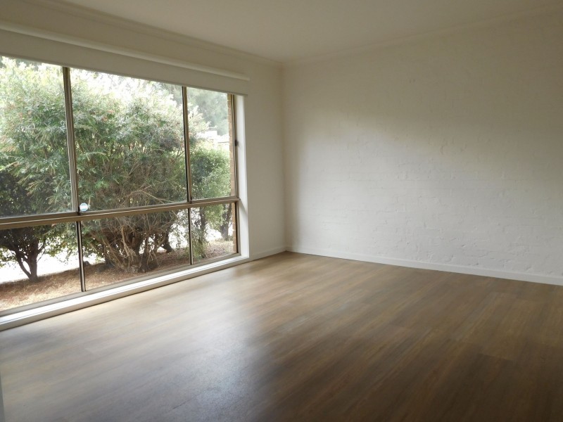 1/27 Bruce Street North, Altona Meadows VIC 3028