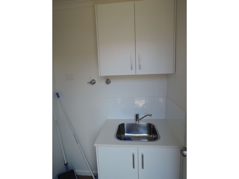 1/27 Bruce Street North, Altona Meadows VIC 3028