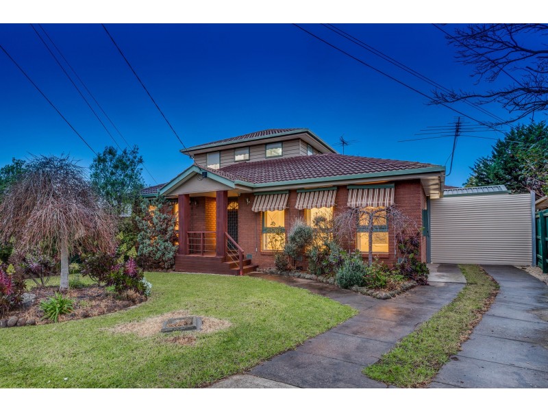 27 Strathmore Crescent, Hoppers Crossing VIC 3029