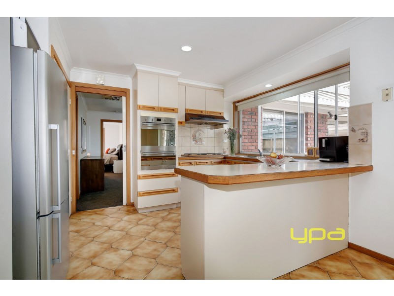 17 Bartlett Crescent, Hoppers Crossing VIC 3029