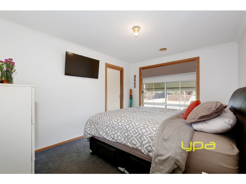 17 Bartlett Crescent, Hoppers Crossing VIC 3029