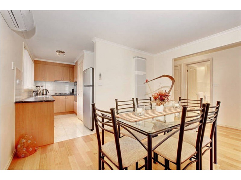 2/94 Rosella Avenue, Werribee VIC 3030